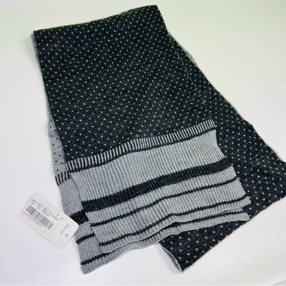 Fraas Gray and Black Knit Scarf NWT - Picture 2 of 4